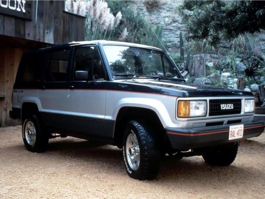  Isuzu Trooper 1986 года  (фото 5 из 8)